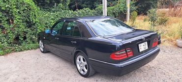 Mercedes-Benz: Mercedes-Benz E-Class: 1998 г., 3.2 л, Автомат, Бензин, Седан