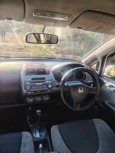 мото хонда: Honda Fit: 2002 г., 1.3 л, Автомат, Бензин, Хэтчбэк — 1