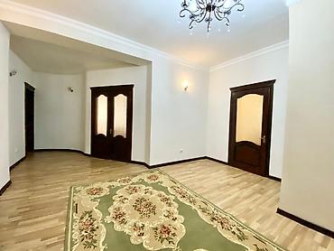 Долгосрочная аренда квартир: For rent 3 bedroom apartment is available in the Golden Square. 21/2 — 8