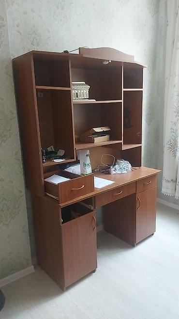 Qonaq otağı dəstləri: Bir evden satış,köçlə əlaqədar təcili olaraq 80m satilir.ünvan — 3