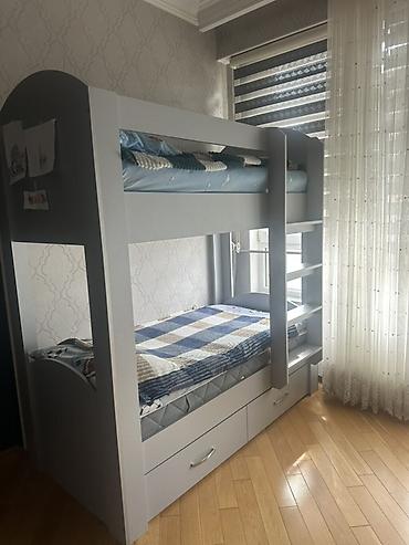 matras ortopedik: İki mərtəbəli uşaq/yetişkin çarpayısı – boz rəng - Kompakt iki — 1
