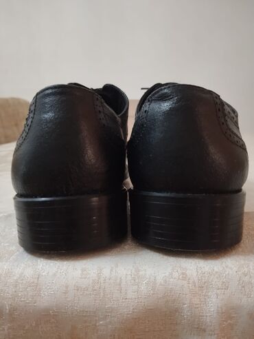 Ayaqqabılar: Ayaqqabı 1 gun 5 saatlıq geyinilib bəylik 43 razmer 89 azn alınıb -da lalafo.az — 4 Ayaqqabılar: Ayaqqabı 1 gun 5 saatlıq geyinilib bəylik 43 razmer 89 azn alınıb — 4