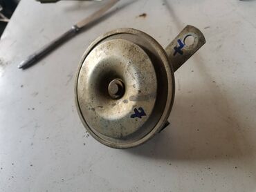 Auto delovi: Sirena Lada 21214i Niva. Polovno, ocuvano. Skinuto sa rastavljenog — 4