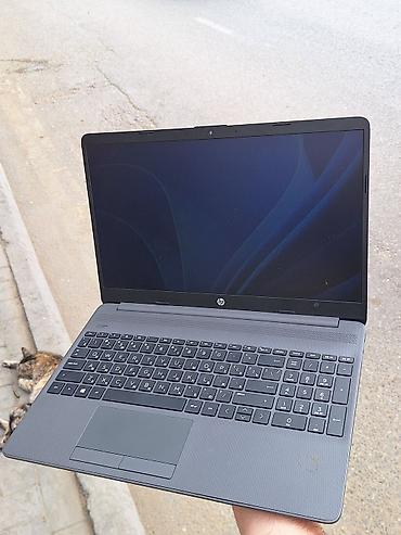 ucuz ütü: Core i3 10 cu nesil 4 Ram İntel UHD graphics Yaddaş 128 gb SSD — 1