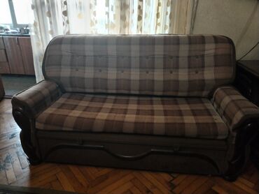 Divan və masa dəstləri: Di̇van-kravat, Açılan, Parça