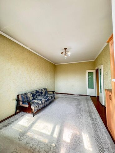 продается квартира кок жар: 1 комната, 34 м², 105 серия, 3 этаж, Евроремонт