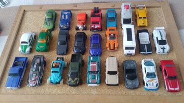 velospet ve masin: Hot wheels/Machbox modelləri qutusuz. Qiyməti 2-4 AZN