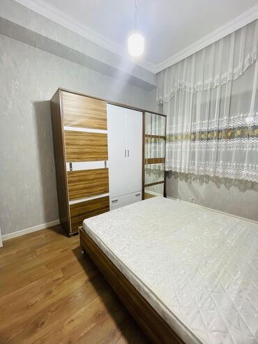 сколько стоит айфон 6 в баку: . Salam Yatağ dəsti satıram Madeyranındı. 600 manata . Yazarsız