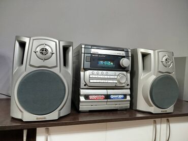 ipod 7 купить: Продаю недорого AIWA музыкальный центр есть AUX есть и другие муз