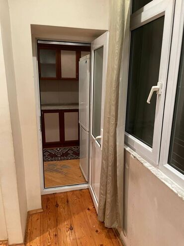 Uzunmüddətli kirayə mənzillər: 8 noyabr metrosuna yaxın avrasiya universitetinə yaxin 9 mertebeli — 2