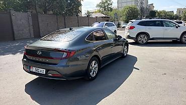 граната саната: Hyundai Sonata: 2021 г., 2 л, Автомат, Газ, Седан — 2