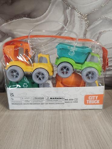 truck: Набор игрушечных машинок CITY TRUCK - Комплектация: 4 городские — 2