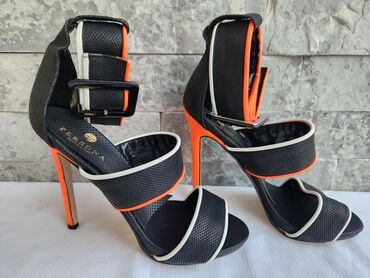 Sandale: Sandale, 40 na lalafo.rs — 9 Sandale: Sandale, 40 — 9