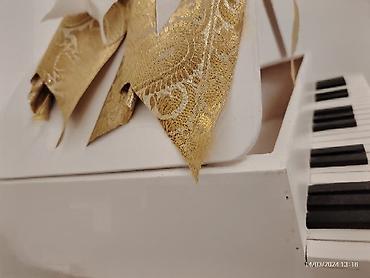xonçalar: Xonca piano satilir icine sokolad ve cicek qoyub hediyye etmek olar — 6