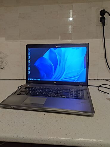 Kompüter ehtiyyat hissələri: İşlənmiş HP ProBook, 17 ", Intel Core i5, 512 GB, Ünvandan götürmə