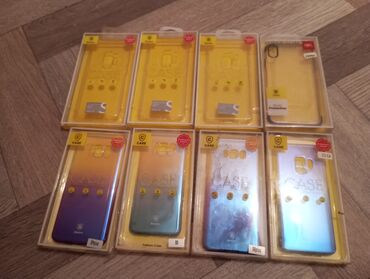 İnformatika: Telefon kabrolari (kiliflari) köhnə modellerdi standart qiymət 2.50