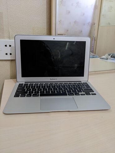 Apple MacBook: İşlənmiş Apple MacBook, 11.6 ", Intel Core i5, 512 GB, Ödənişli çatdırılma, Ünvandan götürmə