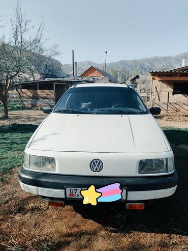 Транспорт: Volkswagen Passat: 1989 г., 1.8 л, Механика, Бензин, Универсал