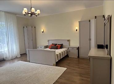 Долгосрочная аренда домов: 200 м², 4 комнаты — 21