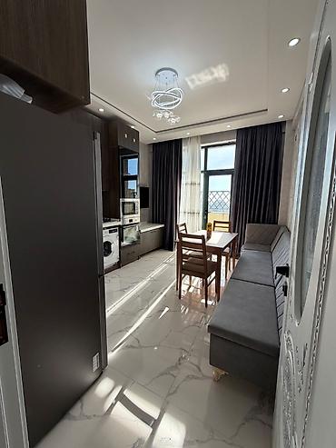 Uzunmüddətli kirayə mənzillər: Qara-Qarayev metrosunun duz yani. 3 otaq 116 kv. Menzil 19 mertebenin — 1