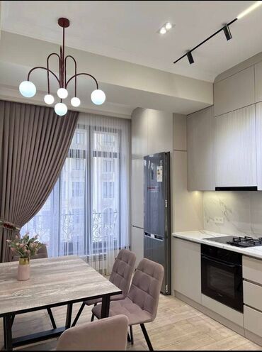 кухонная мебель итальянская: 3 комнаты, 105 м², Элитка, 6 этаж, Дизайнерский ремонт