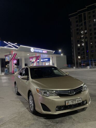 фе: Toyota Camry: 2012 г., 2.5 л, Автомат, Бензин, Седан