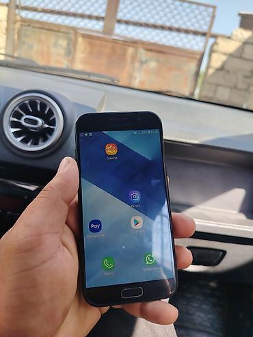 galaxy a71: Samsung Galaxy A3 2017, 32 GB, rəng - Qara, İki sim kartlı — 2