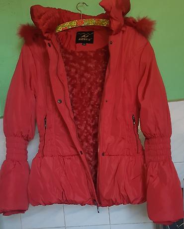 prada baletanke: Zimska ženska jakna sa postavom od krzna, crvena. Veličina: XL / 42 — 2