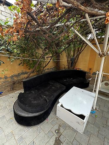 islenmis masa: İşlənmiş, Künc divan, Qonaq otağı üçün, Açılmayan — 1