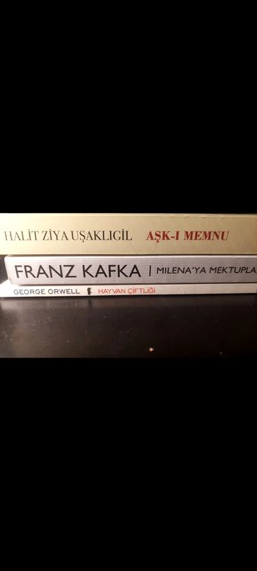 Kitablar, jurnallar, CD, DVD: Kitablar padvaldan gəlib.Tər təmizdir.Öz qiymətlər 40 manata