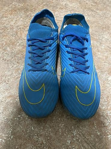 Бутсы: Продают сороконожки синего цвета состоянии нормальные надо срочно — 1