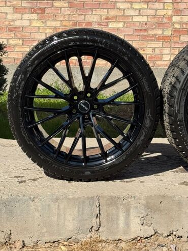 Колеса в сборе: Колеса в сборе 295 / 35 / R 21, Зима, Б/у, Комплект, Литые, отверстий - 5 — 1