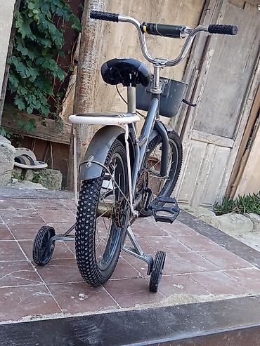 3 tekerli velosiped type 1: Uşaq üçün velosiped satılır. Şəkillərdə göründüyü kimi, velosiped — 7
