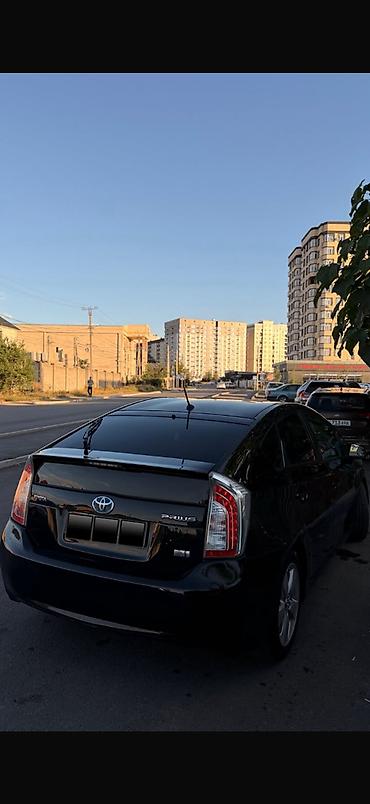 11500: Toyota Prius: 2013 г., Гибрид, Хэтчбэк — 5