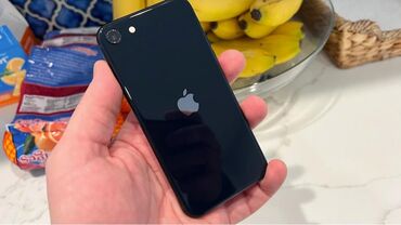 Apple iPhone: IPhone SE 2022, Б/у, 128 ГБ, Защитное стекло, 85 %