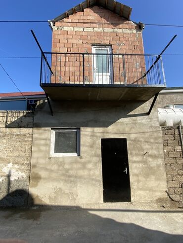 Həyət evləri və villaların satışı: İki mərtəbəli fərdi ev - Plan: 2 mərtəbə, daxildə metal karkaslı — 1