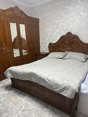 подушка на стул: Спальный гарнитур, Б/у, Двуспальная кровать, Дерево, цвет - Коричневый — 2