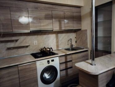 Uzunmüddətli kirayə mənzillər: Mənzil kirayə verilir. 2 otaq 9.5 mər. 55 kv. Seherin merkezinde — 2