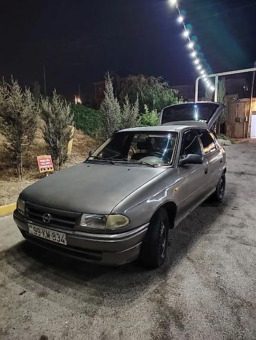 vaz 2106 salon: Opel Astra F Universal (kombi kuzov) - Kuzov: 5 qapılı universal — 4