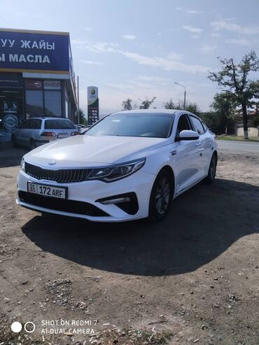 Легковой транспорт: Сдаю в аренду: Легковое авто, Под такси