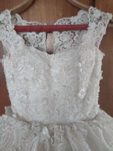 постельное белье производство киргизия: Продаю свадебное платье б/у 8000с