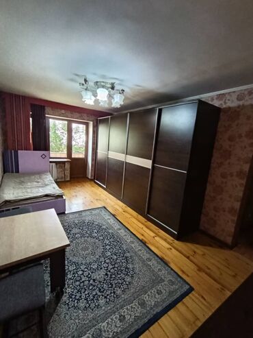 Продажа квартир: 1 комната, 33 м², 2 этаж, Старый ремонт