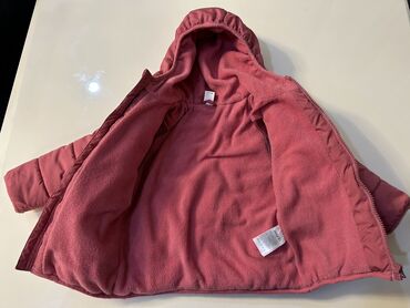 Kurtkalar: Defacto markası. 12-18 aylıq qız uşağı üçün. 2 yaşlı uşaqda geyinə — 10