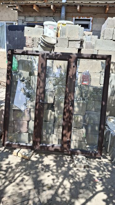 бу окон: Даяр пластик терезеле, Терезе түрү: Стандарттык, Колдонулган, Орнотуусуз, Бөлүп төлөө жок