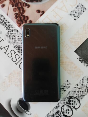 telefon aliram: Samsung A10, rəng - Göy, İki sim kartlı, Face ID