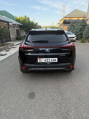 Lexus: Lexus UX: 2021 г., 2 л, Автомат, Гибрид, Кроссовер — 4