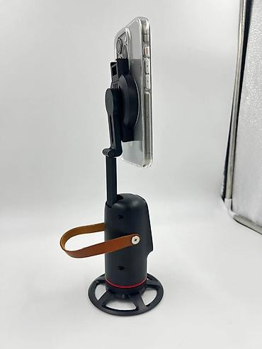 mini proyektorlar: Q03 360° Auto Face Tracking telefon tutacağı Məhsul təsviri: - 360 — 2