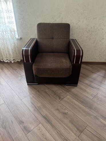 диван и 2 кресла мягкая мебель: Divan, Divan