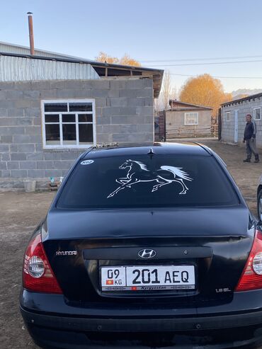 купить авто с кореи бу: Hyundai Elantra: 2004 г., 1.6 л, Механика, Бензин, Седан