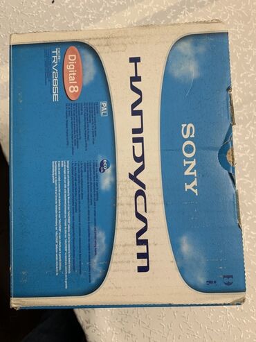 Видеокамеры: Sony Handycam Digital8 DCR‑TRV285E (PAL) Xüsusiyyətlər: - Digital8